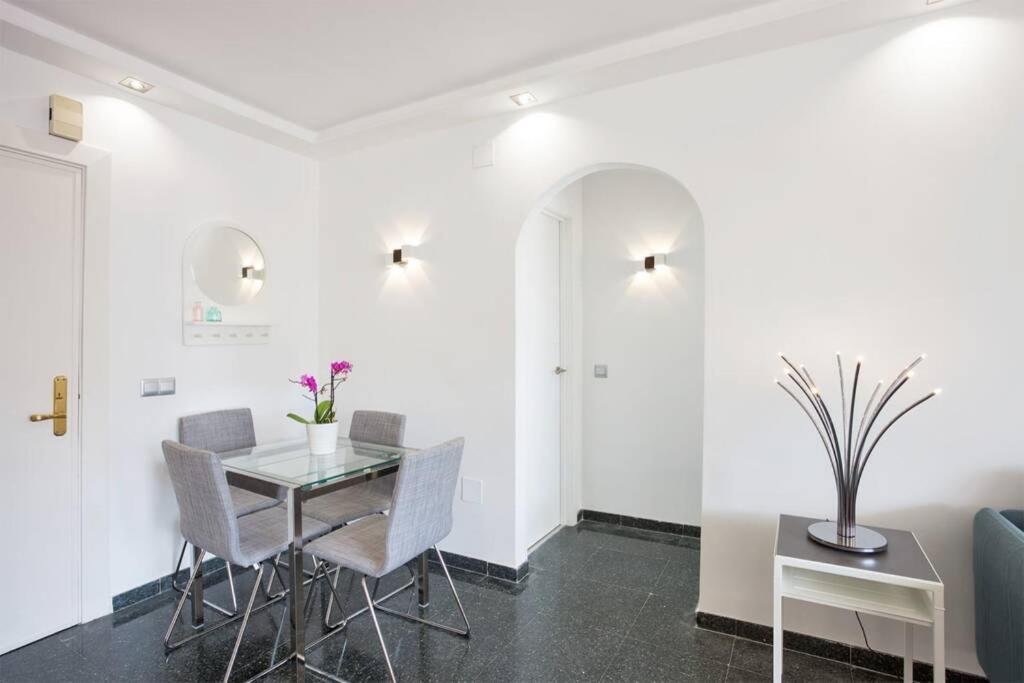 Puertosol 33 - 2 Bed Apartment, Beach Puerto Marina Benalmadena Luaran gambar